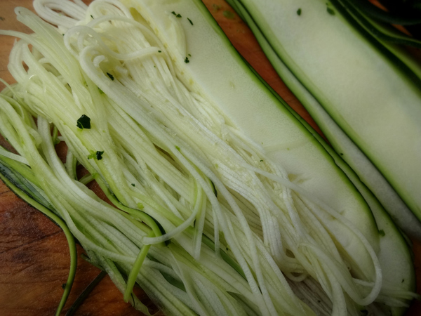 Zucchini noodle process (2)_00001.jpg